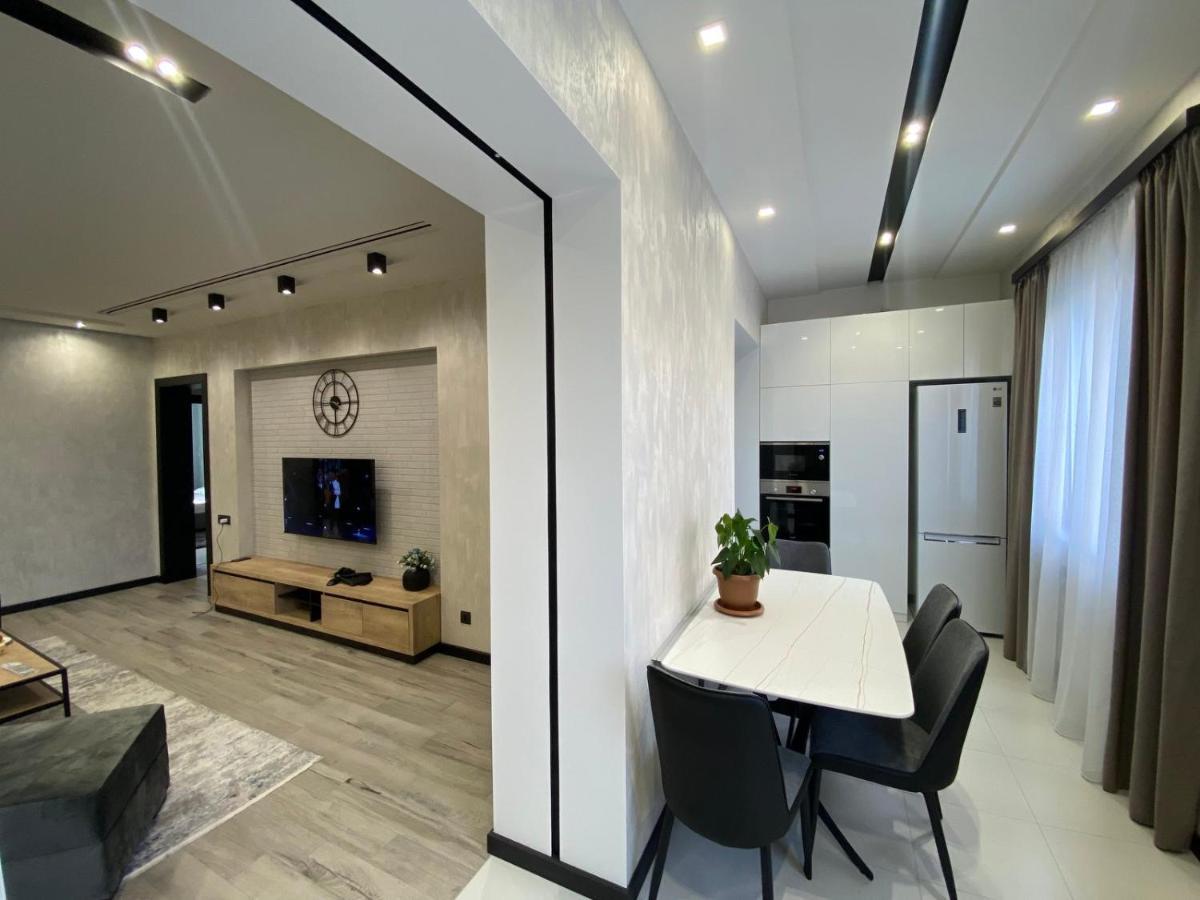 Luxury Modern Apartment In The Center Of Erivan Exterior foto